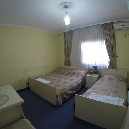 Hotel 3A Tirana Kültér fotó