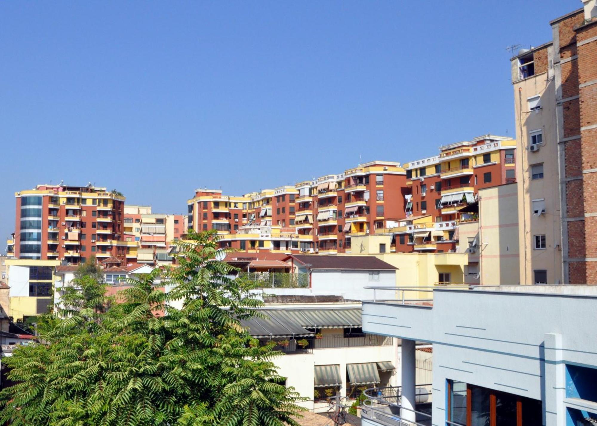 Hotel 3A Tirana Kültér fotó