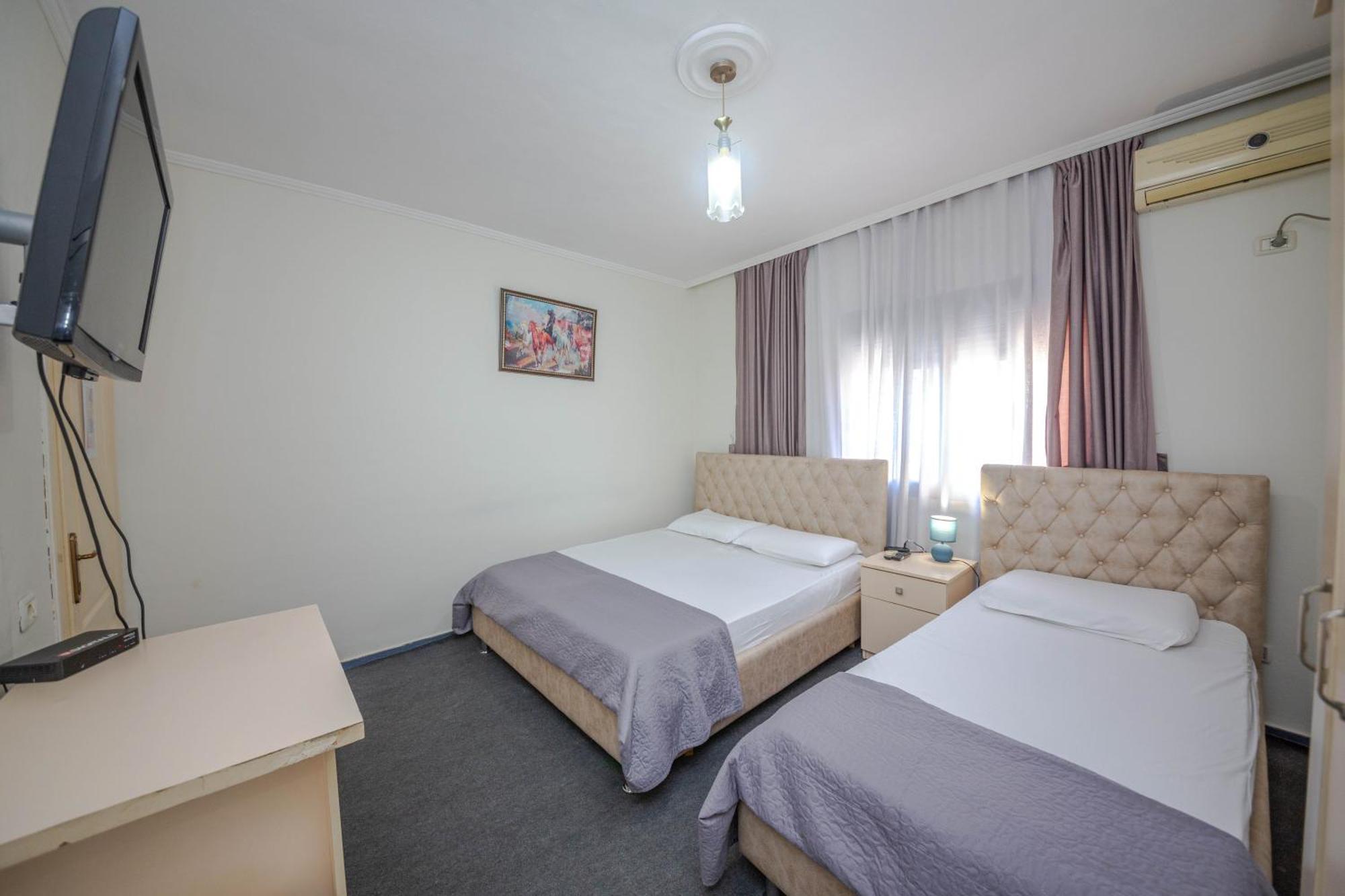 Hotel 3A Tirana Kültér fotó