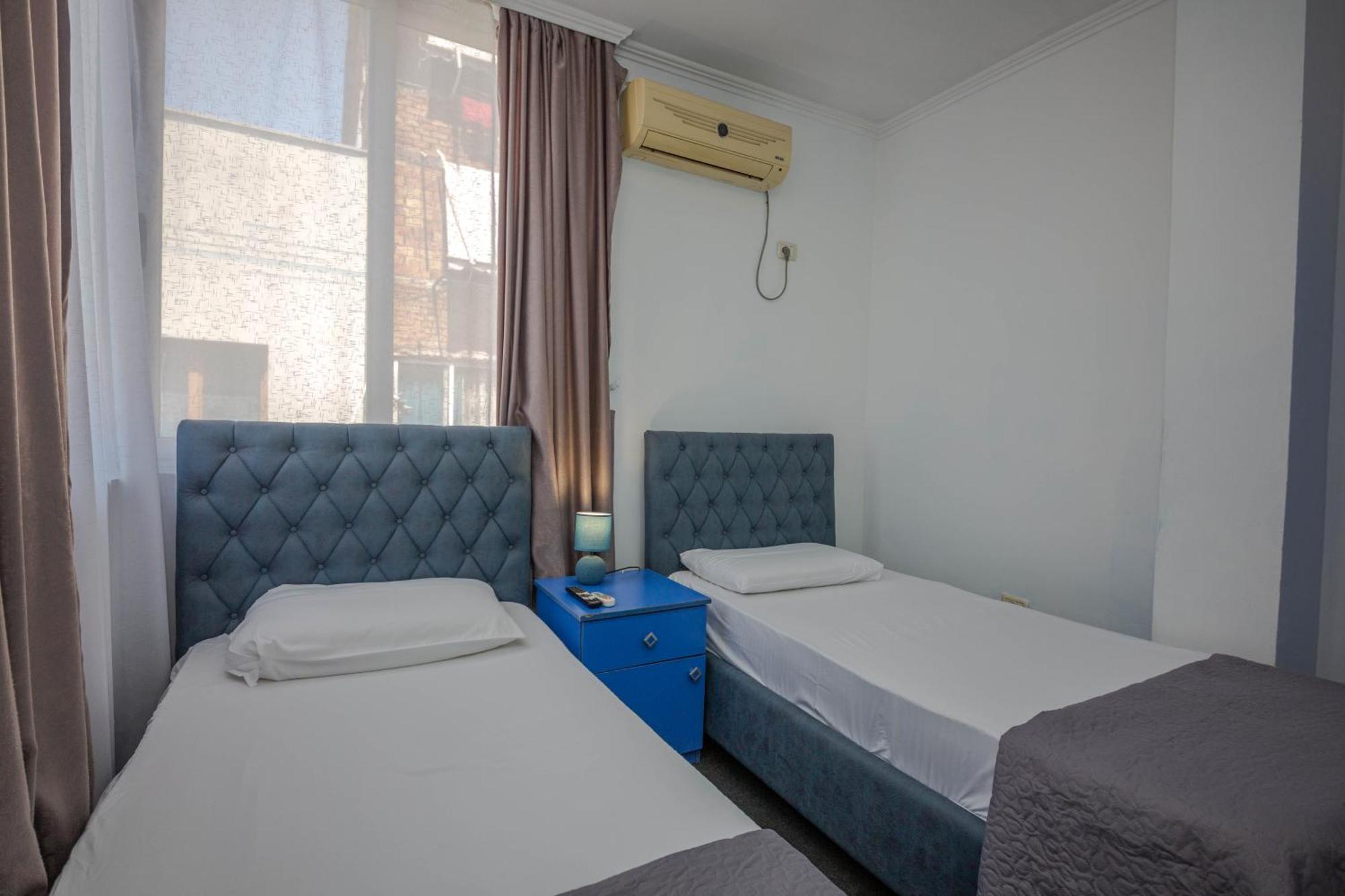 Hotel 3A Tirana Kültér fotó