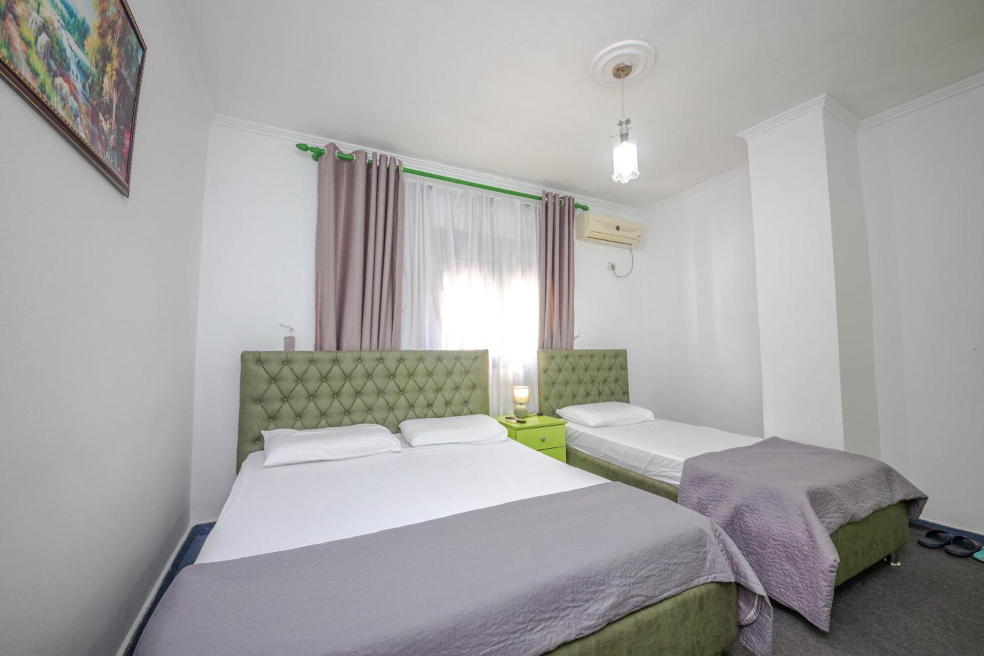 Hotel 3A Tirana Kültér fotó